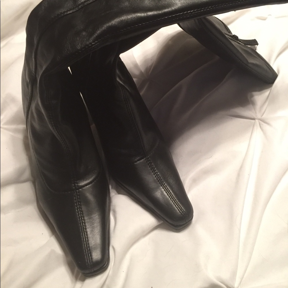 Black Boots